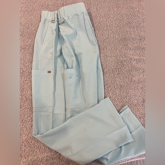 Scrub bottoms: Grey’s Anatomy drawstring pant. Large, baby blue - Picture 3 of 3
